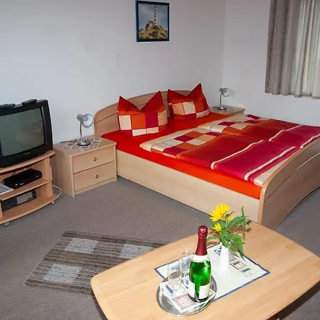 Doppelzimmer-mit-gemeinschaftsbad-fuer-2-personen-auf-ruegen-h4zi3 Maison d'hôtes Rappin